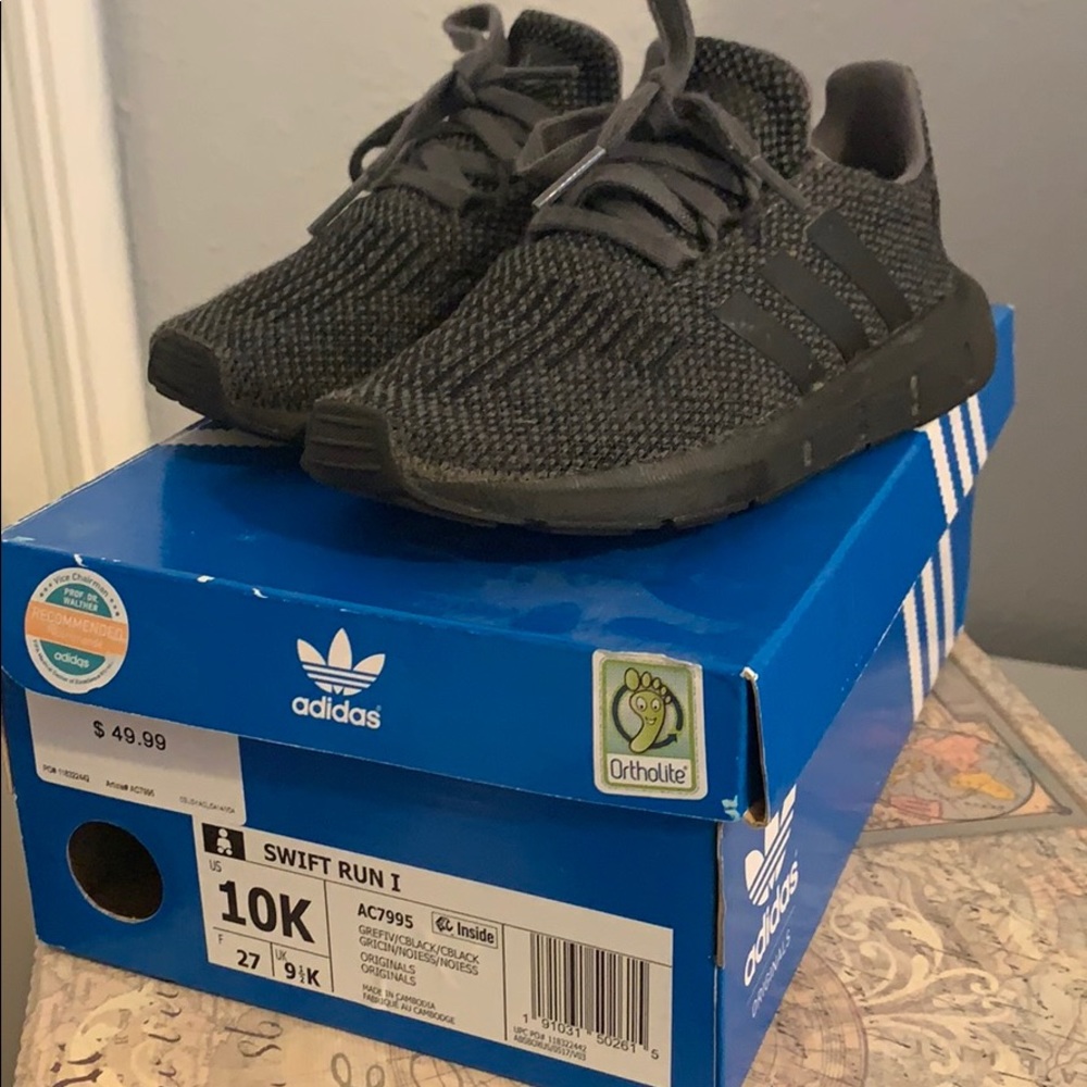 Adidas Swift Run